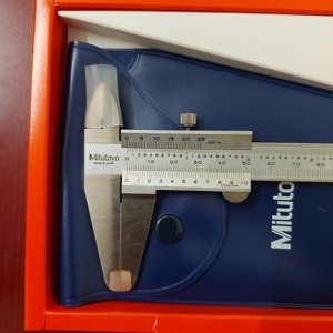 Thước cặp cơ khí Mitutoyo 530-118, 200mm