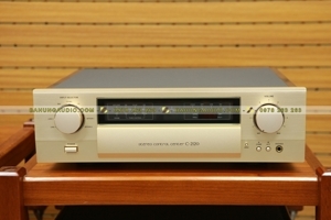 Accuphase C 2120 Stereo Control Center