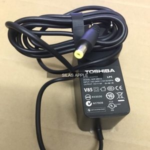 Adapter Toshiba 15V - 4A