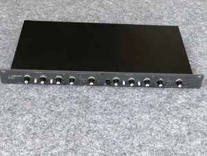 Amply - Amplifier Ashly XR1001
