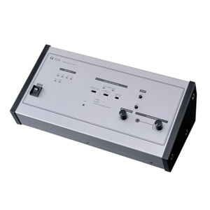 Amply Toa TS 800 - Amply trung tâm dùng cho hội thảo