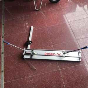 Bàn cắt gạch bằng tay Ryobi QC 800
