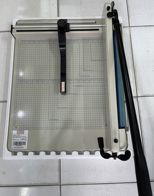 Bàn cắt giấy BOSSER 858 A3