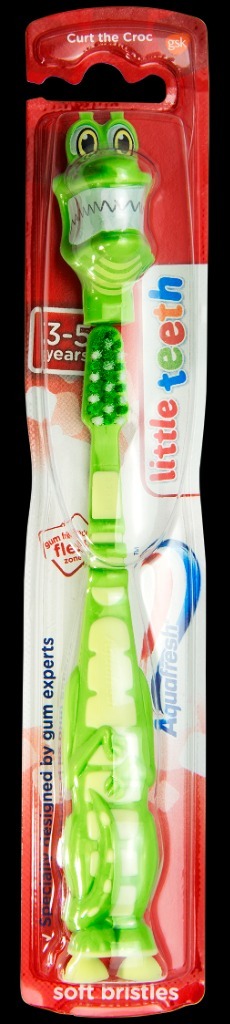 Bàn chải đánh răng cho bé AquaFresh Little Teeth (3 - 5 tuổi)