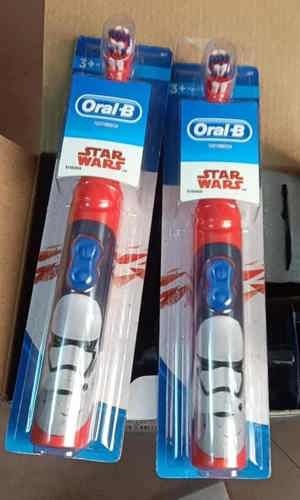 Bàn chải đánh răng điện trẻ em Oral B Stages Power DB3010 Star Wars