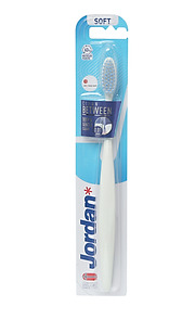 Bàn chải đánh răng Jordan Clean Between