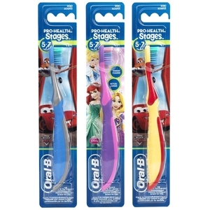 Bàn chải đánh răng Oral-B Stages 3 dành cho trẻ từ 5 - 7 tuổi
