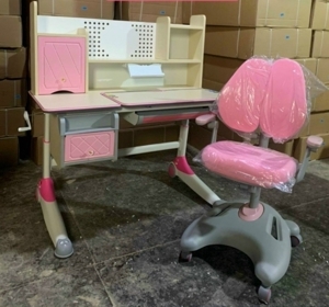 Bàn hoc bằng gỗ công nghiệp liền giá sách BGK01