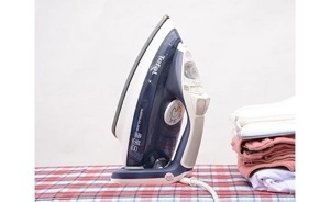 Bàn là hơi nước Tefal FV3840 (FV-3840) - 2300W