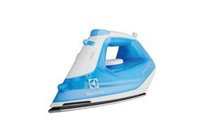 Bàn ủi hơi nước Electrolux ESI4017