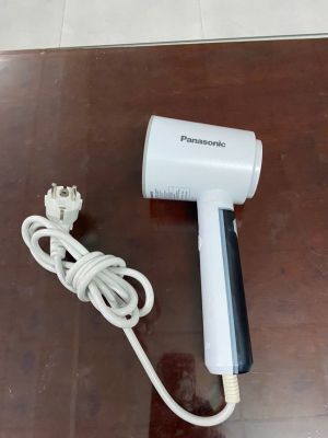 Bàn ủi hơi nước Panasonic NI-GHD015WRA