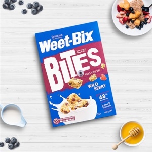 Bánh ngũ cốc dâu Weet-bix 500g