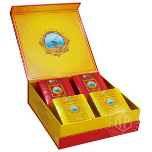 Bánh trung thu Yến Sào hộp 4 bánh x 200gr ( 2TC - 2M)