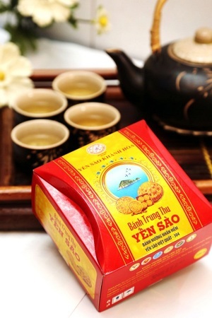 Bánh trung thu Yến Sào nhân mềm hộp 1 bánh x 120gr