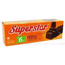 Bánh xốp phủ kem socola Superstar hộp 216g