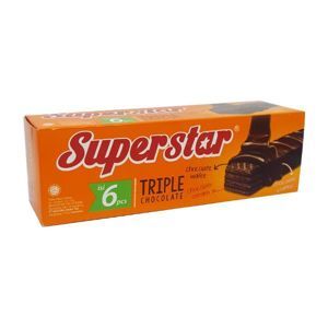 Bánh xốp phủ kem socola Superstar hộp 216g