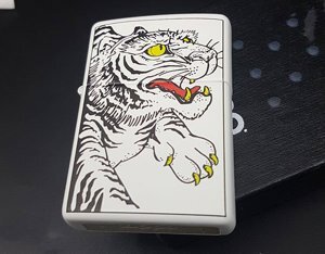 Bật lửa Zippo Z202