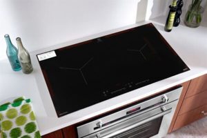 Bếp từ âm 2 vùng nấu Electrolux EHI7260BB