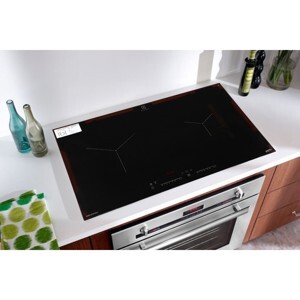 Bếp từ âm 2 vùng nấu Electrolux EHI7260BB