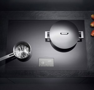 Bếp từ âm 3 vùng nấu Gaggenau CX480111