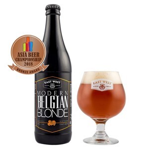 Bia East West Modern Belgian Blonde 7,6% Thùng 12 chai x 500ml