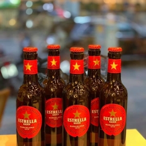 Bia Estrella Damm Barcelona 4.6% - chai 330ml