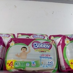 Tã quần Bobby XL32 (dành cho trẻ từ 12-17kg)