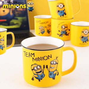 Bình nước thủy tinh giữ nhiệt Minion