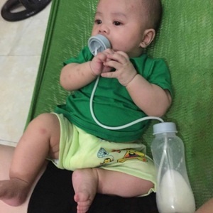 Bình sữa rảnh tay Lil Jumbl Mỹ