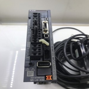 Bộ điều khiển động cơ Servo MR-J4-40B