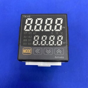 Bộ điều khiển nhiệt độ Autonics TK4S-B4CC