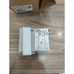 Bộ điều khiển nhiệt độ Omron E5CWL-Q1TC