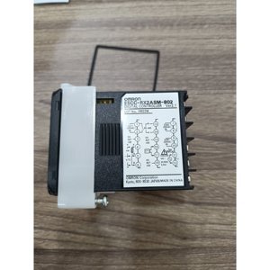 Bộ điều khiển nhiệt độ Omron E5CC-RX2ASM-802