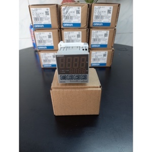 Bộ điều khiển nhiệt độ Omron E5CWL-R1TC