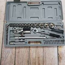 Bộ dụng cụ vặn 52 chi tiết Century XL-203A