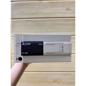 Bộ lập trình PLC Mitsibishi 48 IN/OUT FX3U-48MT/DS