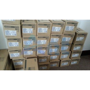 Bộ lập trình PLC Mitsibishi 48 IN/OUT FX3U-48MT/DS