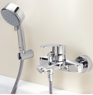 Bộ trộn và bộ tay sen Eurostyle Cosmop GROHE 33592002