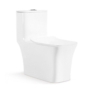 Bồn cầu toilet Bancoot liền khối vuông TS93