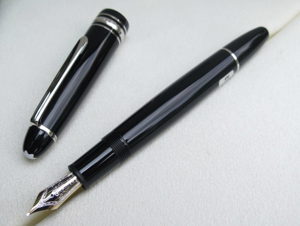 Bút máy Montblanc 114226