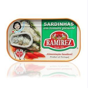 Cá mòi sốt cà vị cay Ramirez 125g