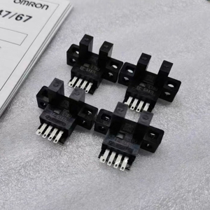 Cảm biến quang Omron EE-SX671
