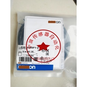 Cảm biến tiệm cận Omron E2E-X1R5F1