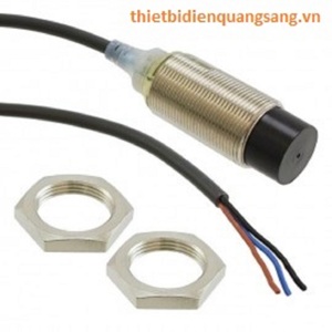Cảm biến tiệm cận Omron E2A-M18KS08-WP-C2