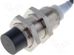 Cảm biến tiệm cận Omron E2A-M18KN16-M1-C2