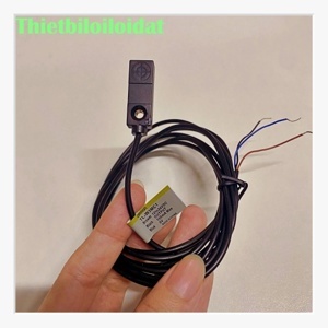 Cảm biến tiệm cận Omron TL-W3MC2-2M