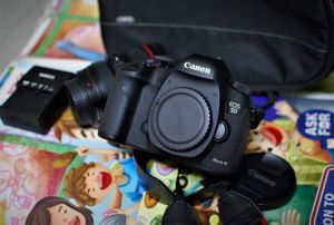 Ống kính Canon EF 24-105mm f/4L IS USM