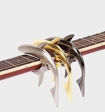 Capo guitar cá mập gc30