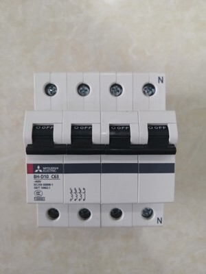 Cầu dao MCB Mitsubishi BH-D10 C N - 63A 10kA 4P