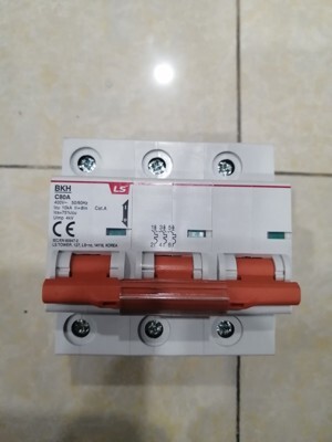 Cầu dao MCB LS BKH - 80A 10kA 3P